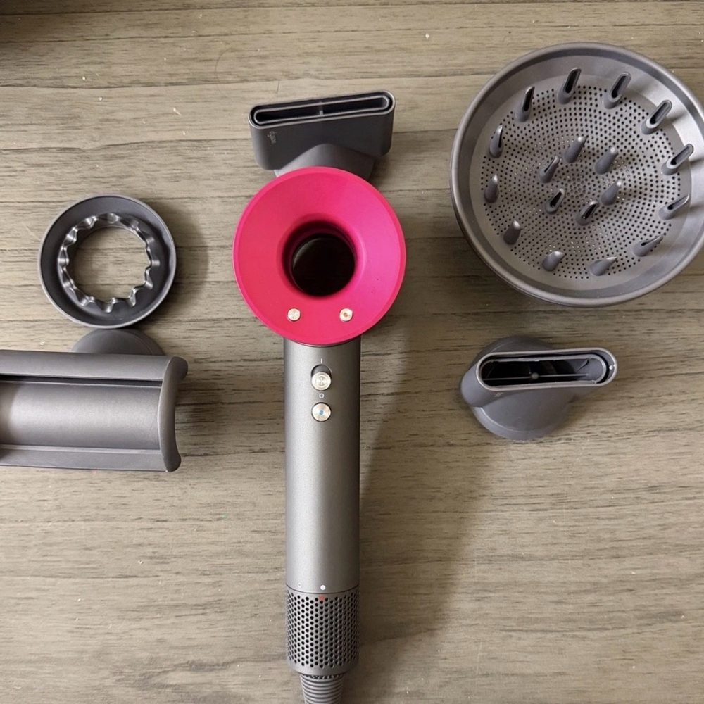 Dyson Supersonic Pink Hair Dryer w/ Diffuser 1400W Electric Unisex HD08 - Picture 3 of 5